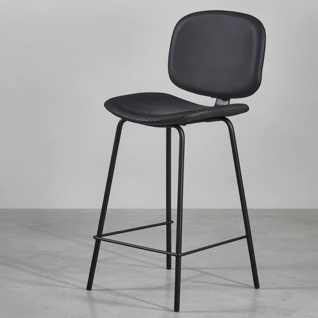 כיסא בר יוקרתי דמוי עור שחור דגם נירו - חיסול מלאי!!